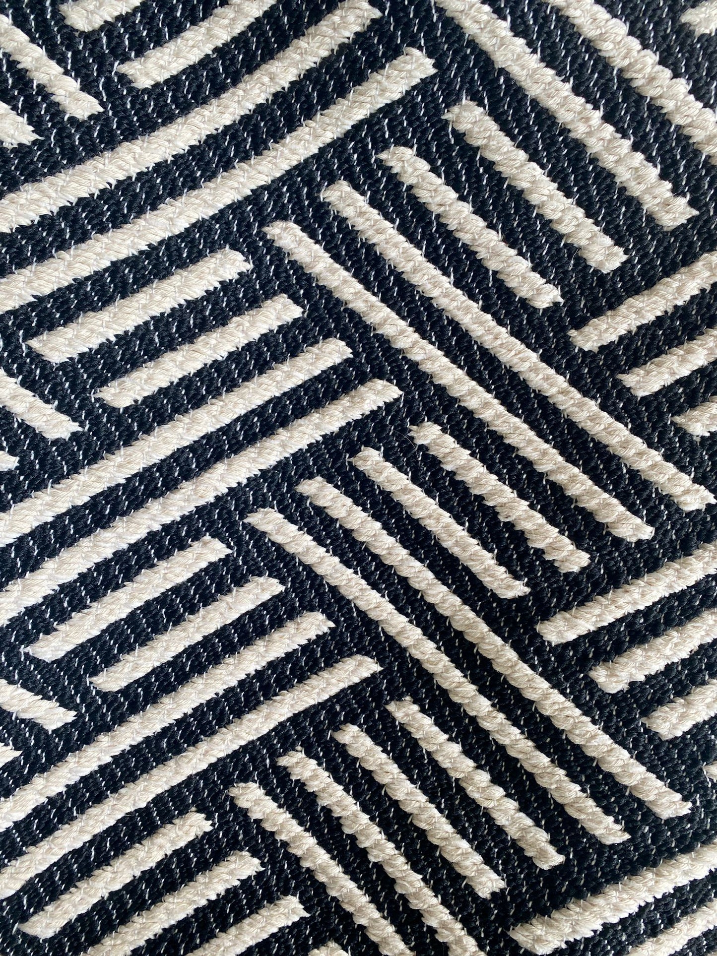Tapis réversible noir & blanc